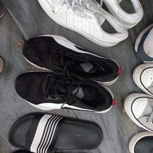 Women's puma sneaker